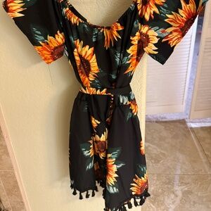 Sunflower shorts outfit